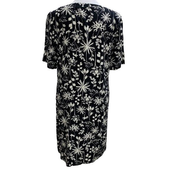 J Jill Women's XSP Black White Tropical Print Short Sleeve Rayon Shift Dress - Picture 2 of 9